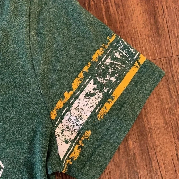 Baylor Bears T-Shirt Green Size Medium NWT - Picture 4 of 7